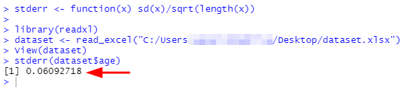 Salida de la Consola de RStudio mostrando el resultado del error estándar de 0.06 después de ejecutar la función stderr en la variable age